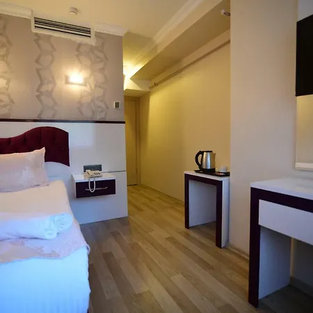 Oezdemir * Ankara
